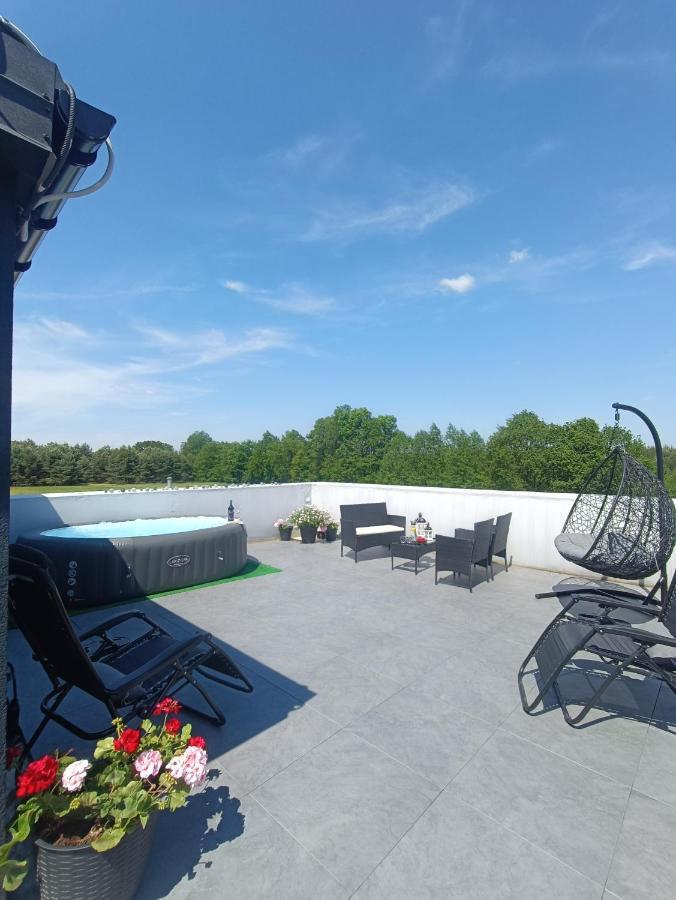 Modern Rancho - Apartamenty Nad Rzeka, Przy Stadninie Koni Kruszyna  Kültér fotó