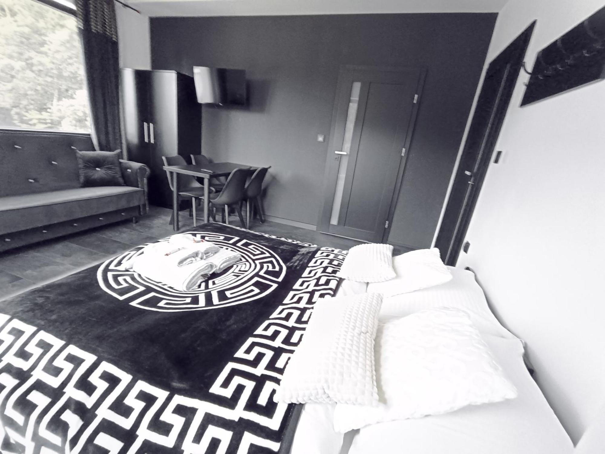 Modern Rancho - Apartamenty Nad Rzeka, Przy Stadninie Koni Kruszyna  Kültér fotó
